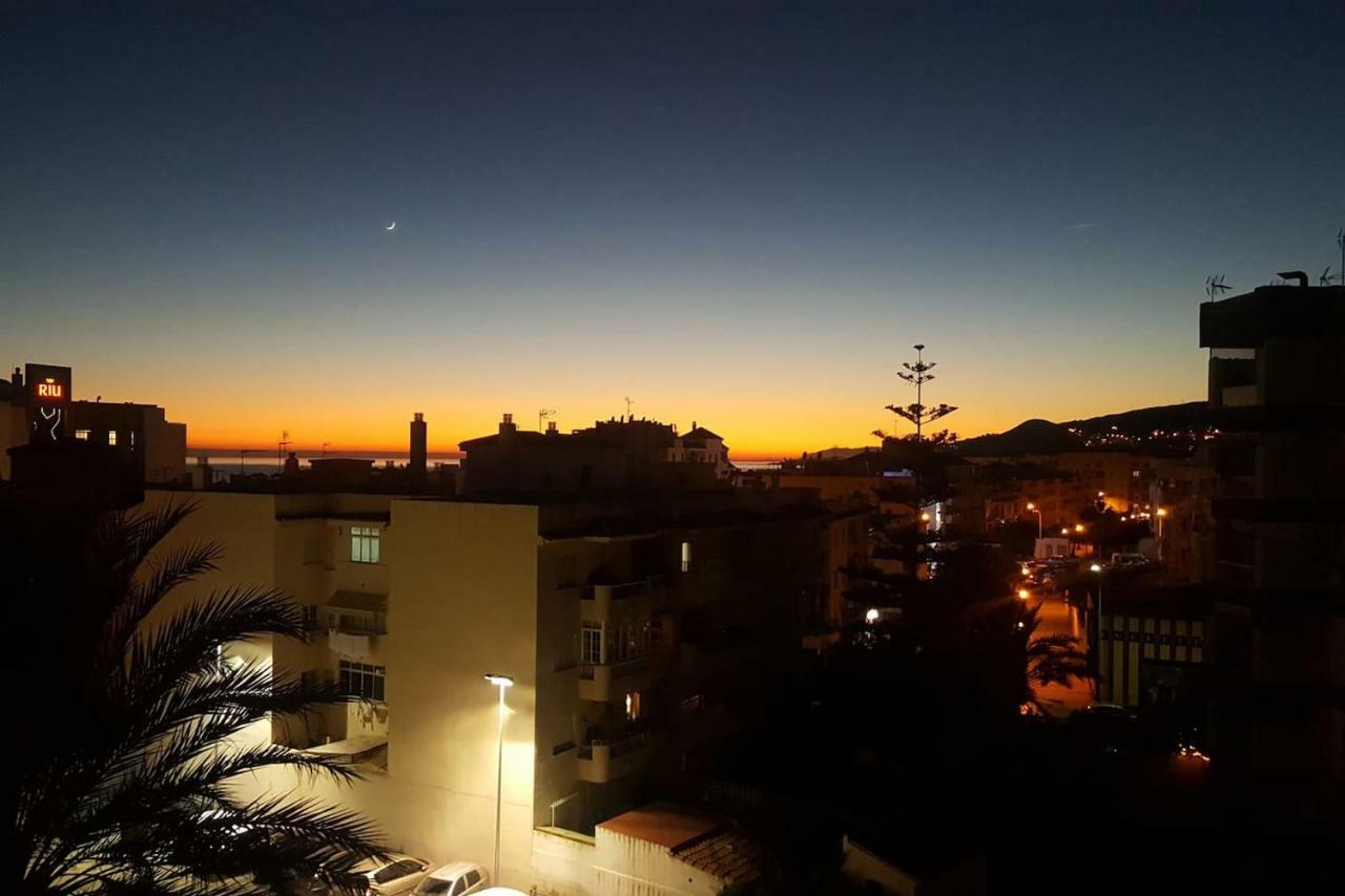 Neptuno Torrecilla Beach Nerja Buitenkant foto